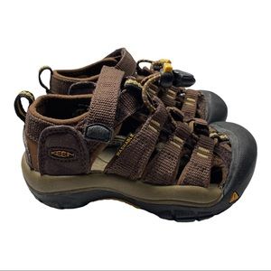 Keen sandals brown size 8